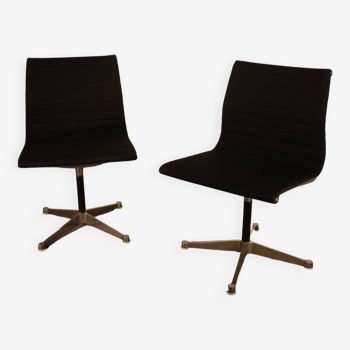 Paire de chaises Eames