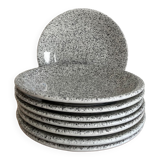 8 flat plates in speckled ceramic