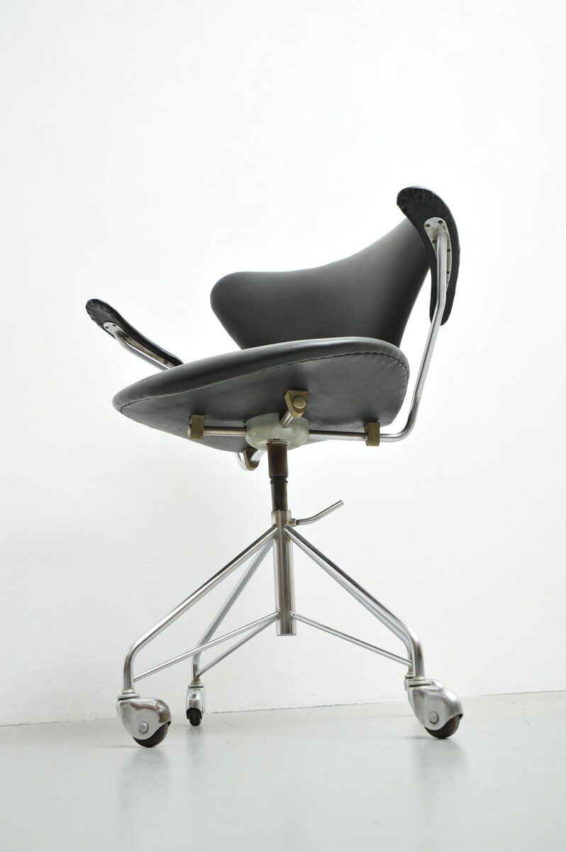 Swivel model 3217 desk chair by Arne Jacobsen for Fritz Hansen, 1950s
