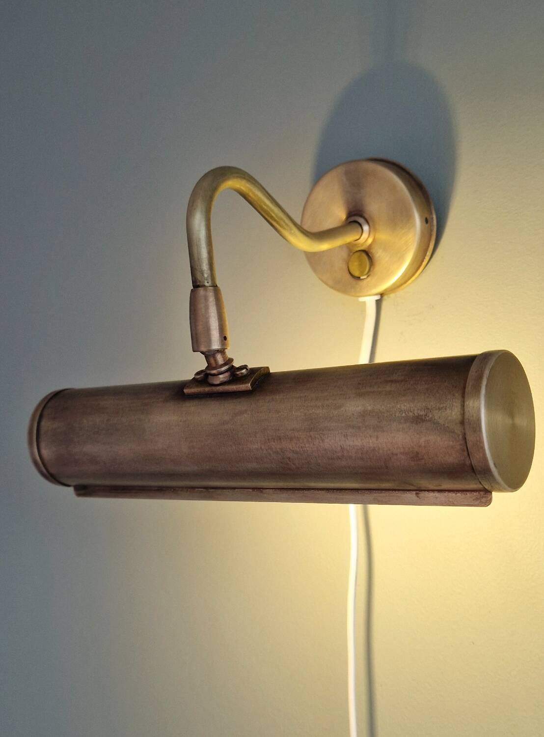 Vintage 80s brass picture light Ikea