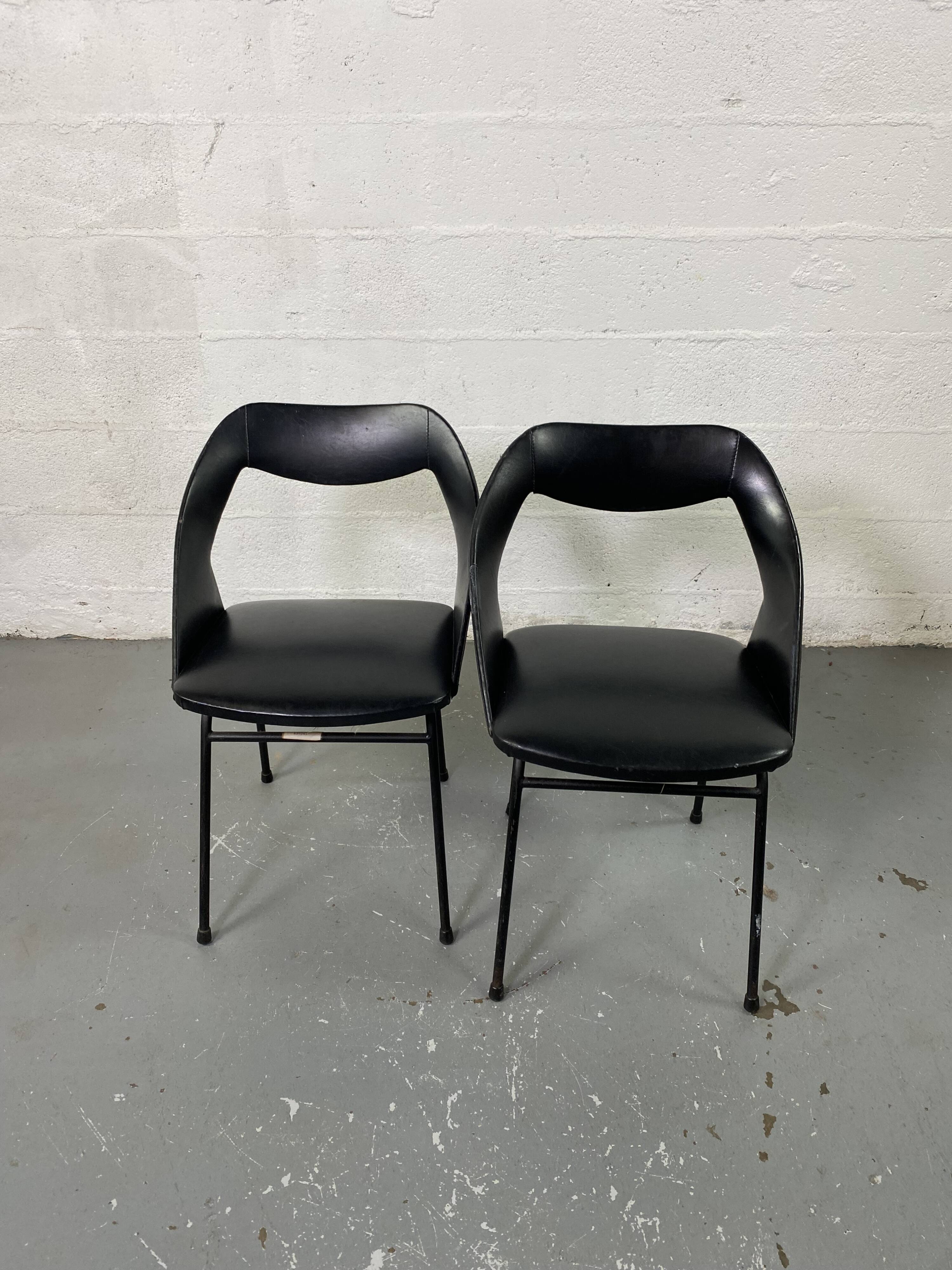 Paire de fauteuils Louis Paolozzi noir