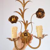 Vintage wall light in gold metal with flower and leaf decoration