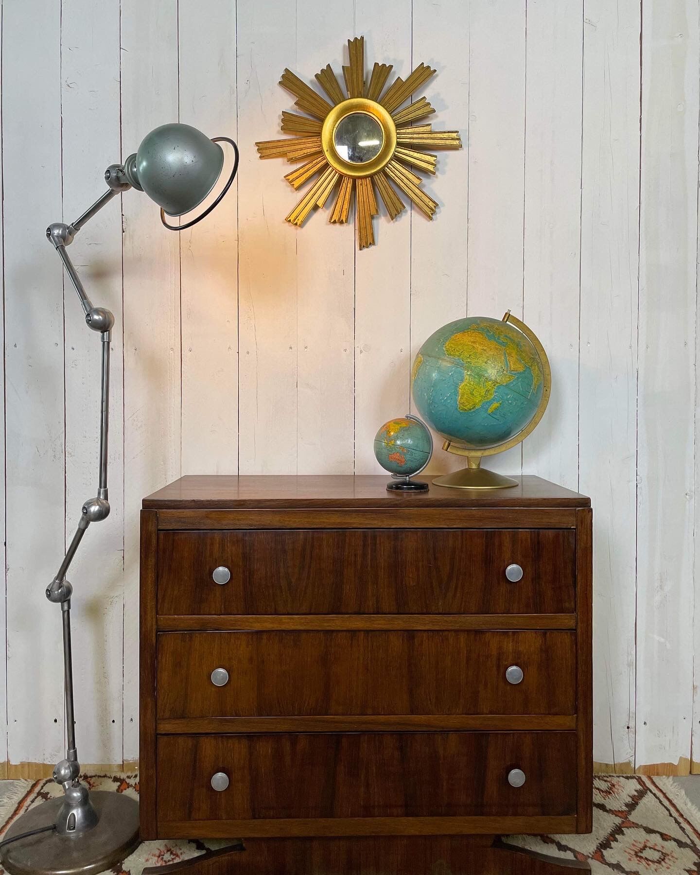 Art deco chest of drawers