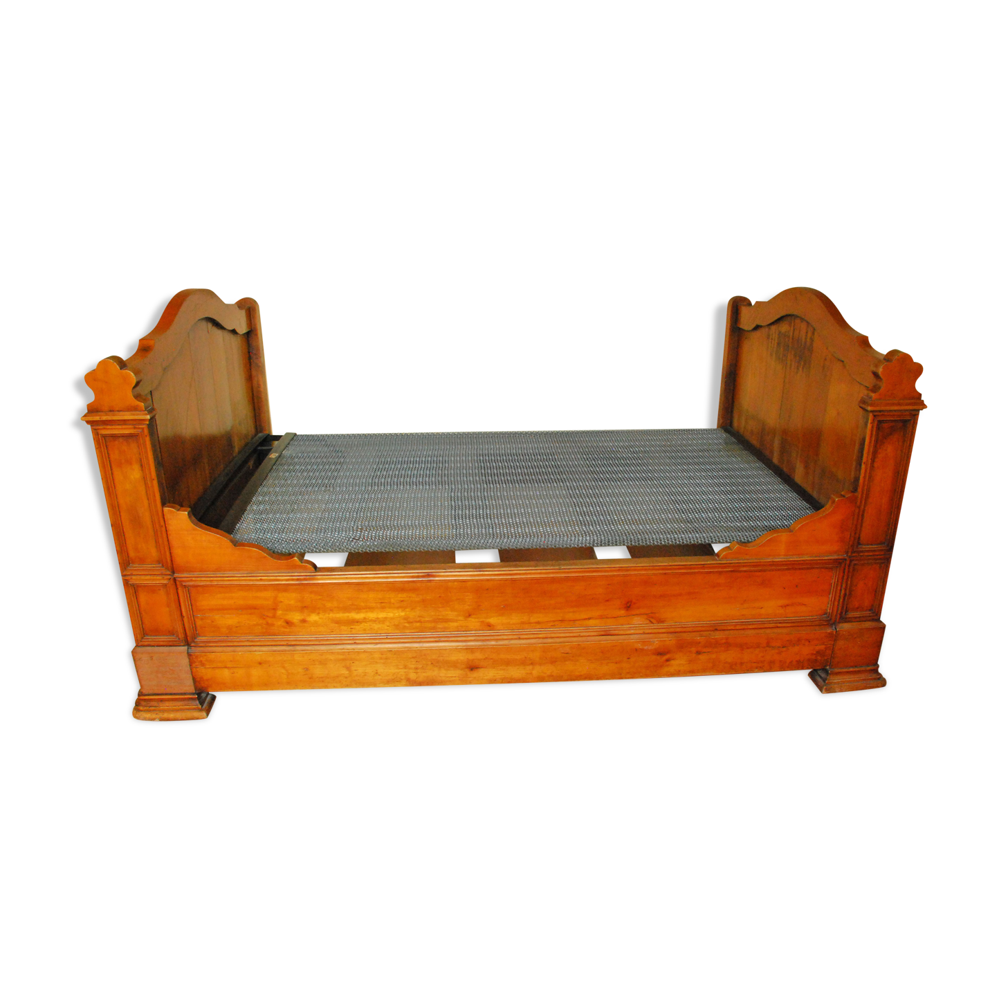 Old boat type bed