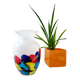 Multi color glazen vaas, primaire kleuren met wit glas
