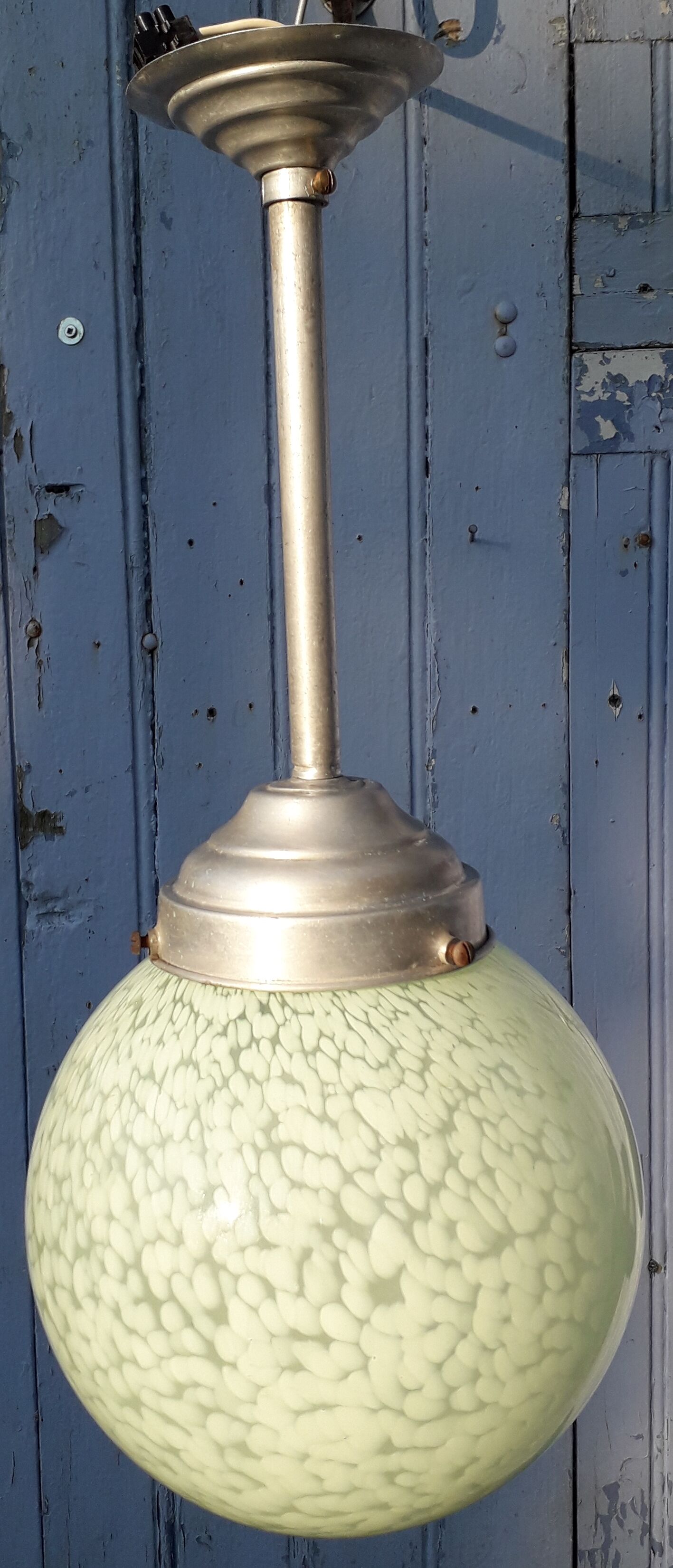 Art deco suspension globe in green clichy glass