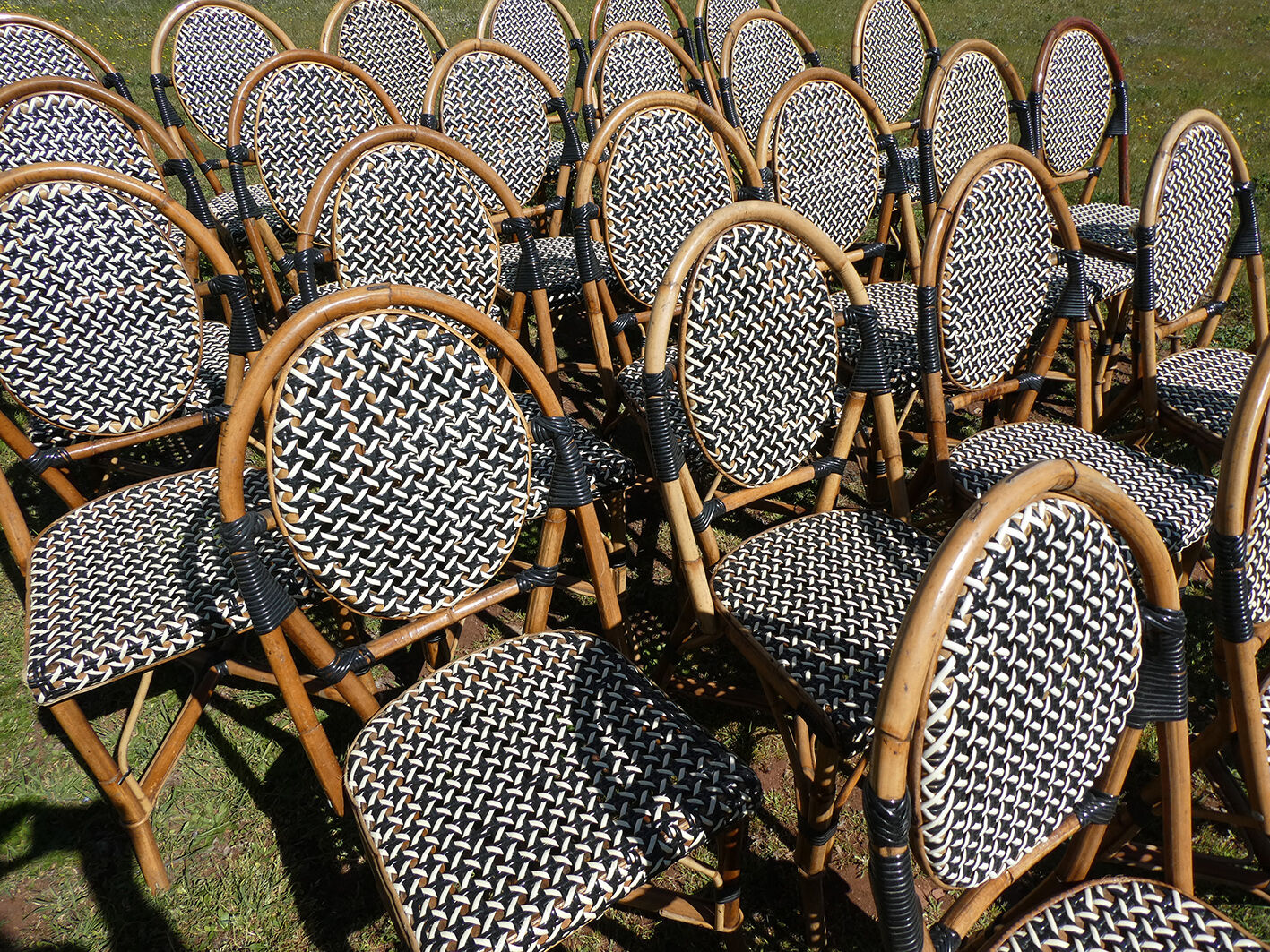 Lot of chairs Bistro terrace type Paris in rattan & braiding