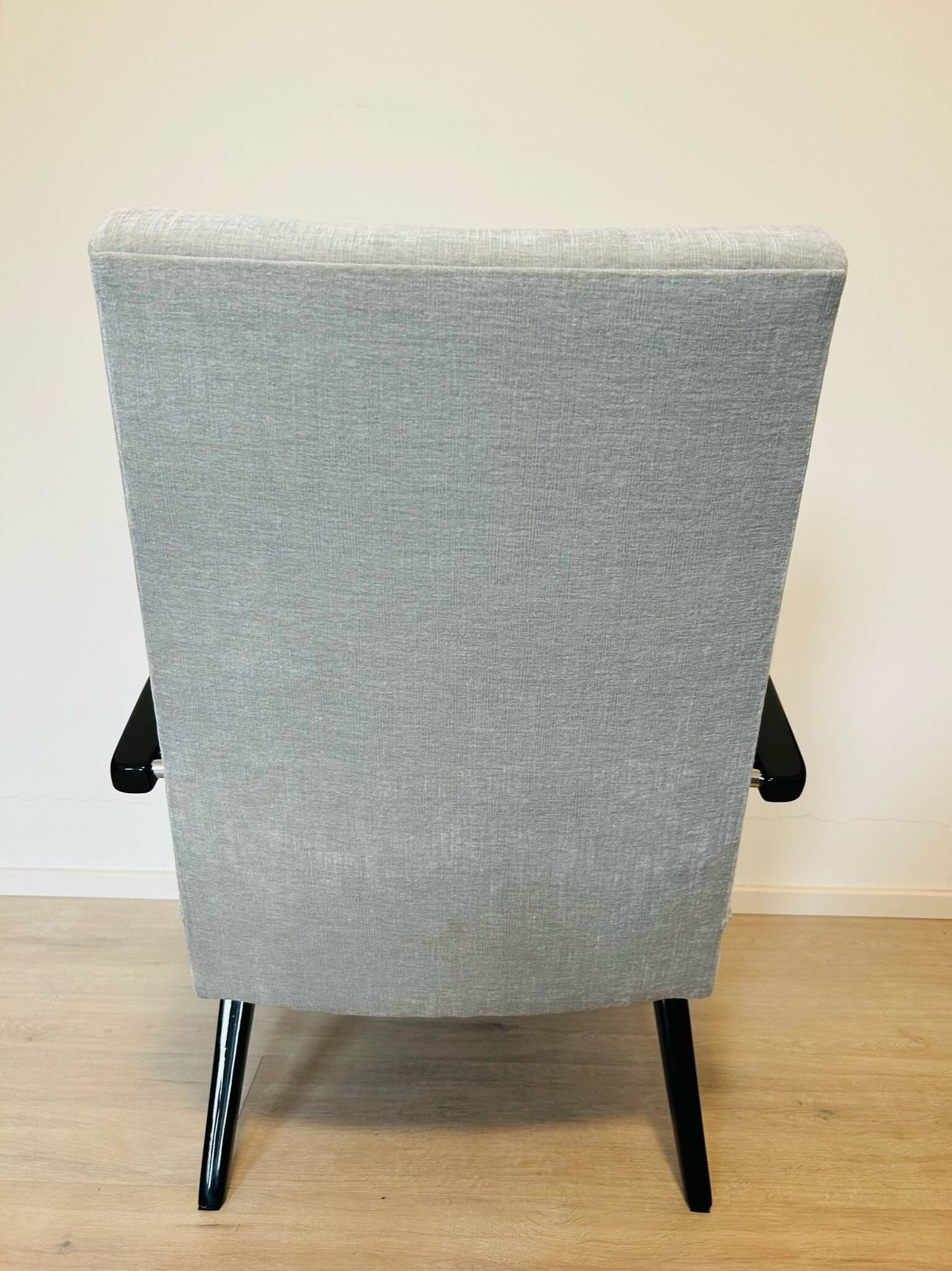 Vintage Armchair by Jaroslav Smidek for Ton, 1960s
