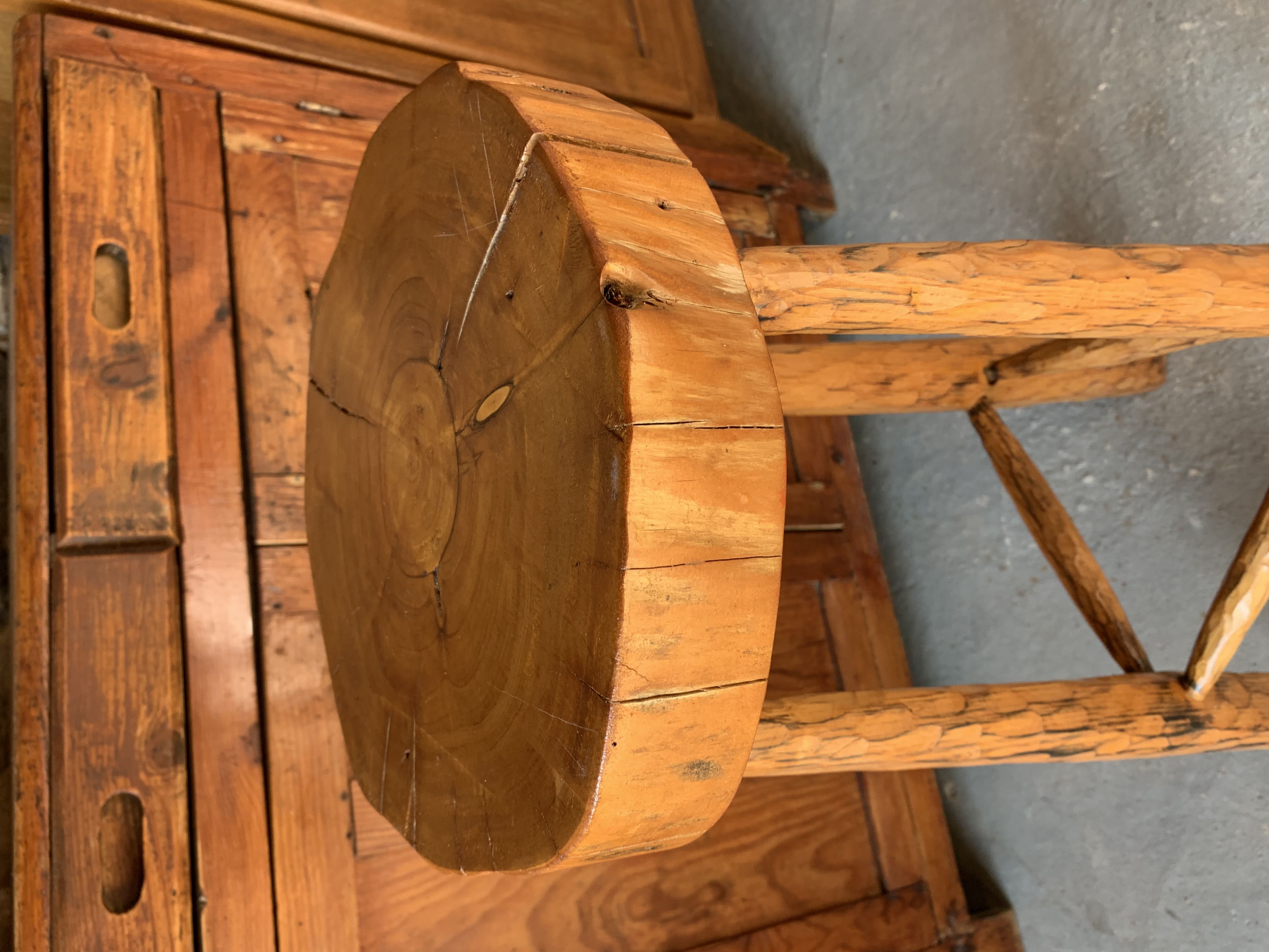 Brutalist tripod high stool - wood