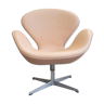 Fauteuil pivotant en cuir naturel par Arne Jacobsen de Fritz Hansen