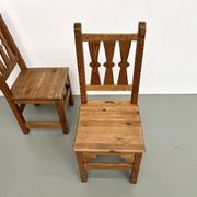 Série de 4 chaises en pin, années 70