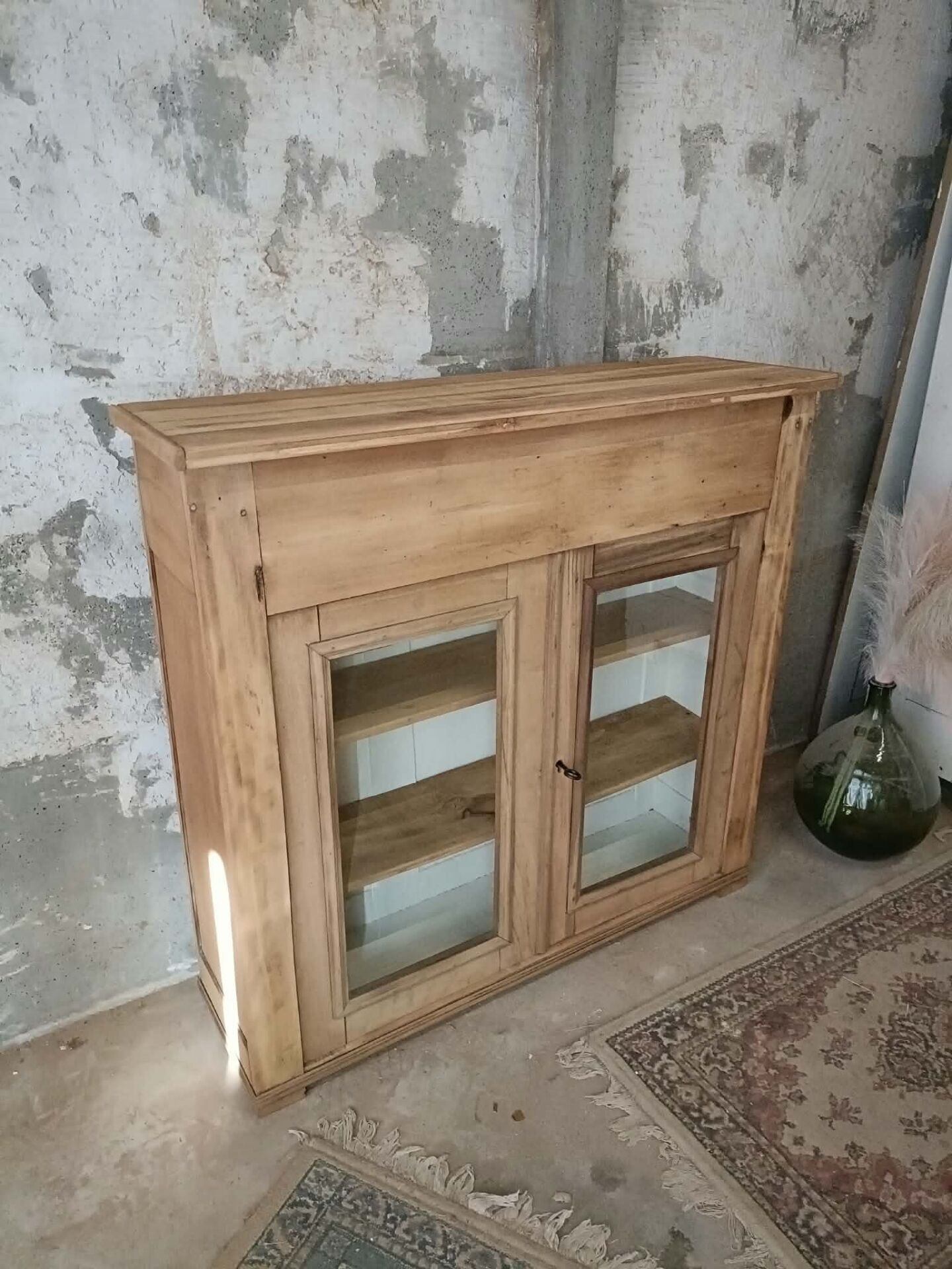 Display cabinet