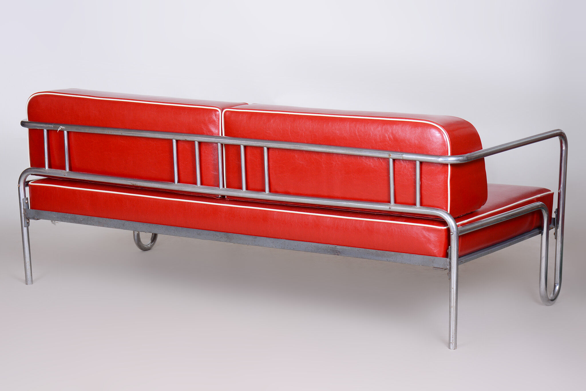 Fully restored red bauhaus sofa, high-quality leather, tubular chrome, 1930s