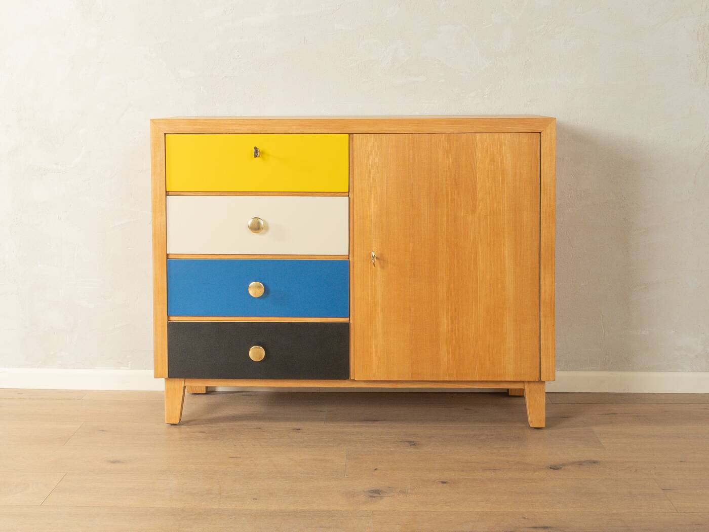 1950s chest of drawers, Musterring