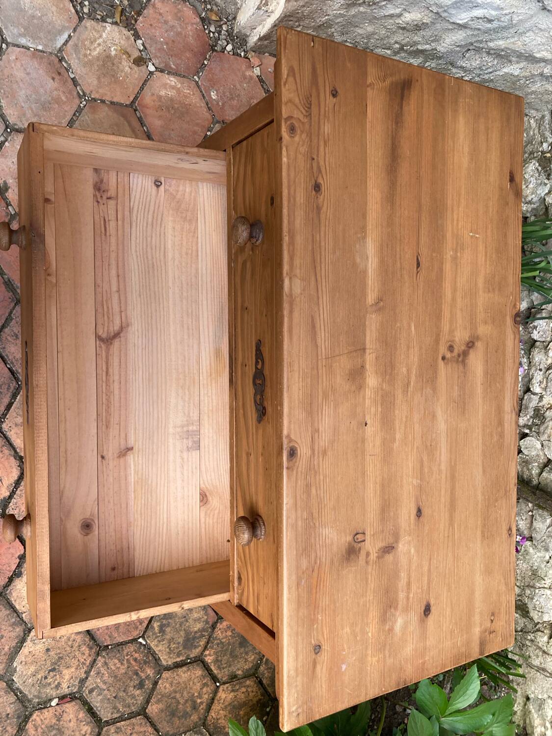 Antique pine chest of drawers