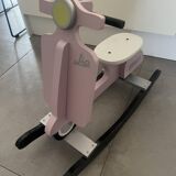 Vespa rocker