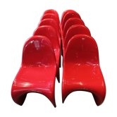 Dix chaises de Verner Panton