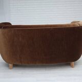 Canapé courbé danois 2 places des années 1960, en velours d'ameublement marron.