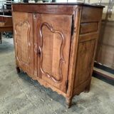 Antique buffet with 2 doors