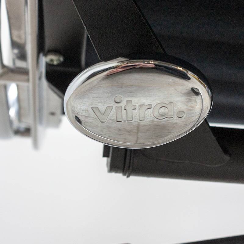 Vitra EA118 armchair in black leather
