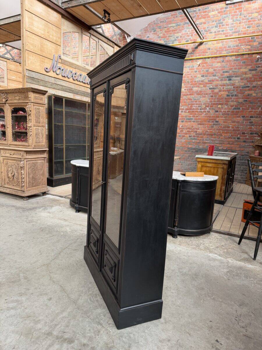 Napoleon III display cabinet