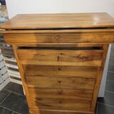 Chiffonnier style Louis Philippe en noyer