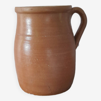 Stoneware pot