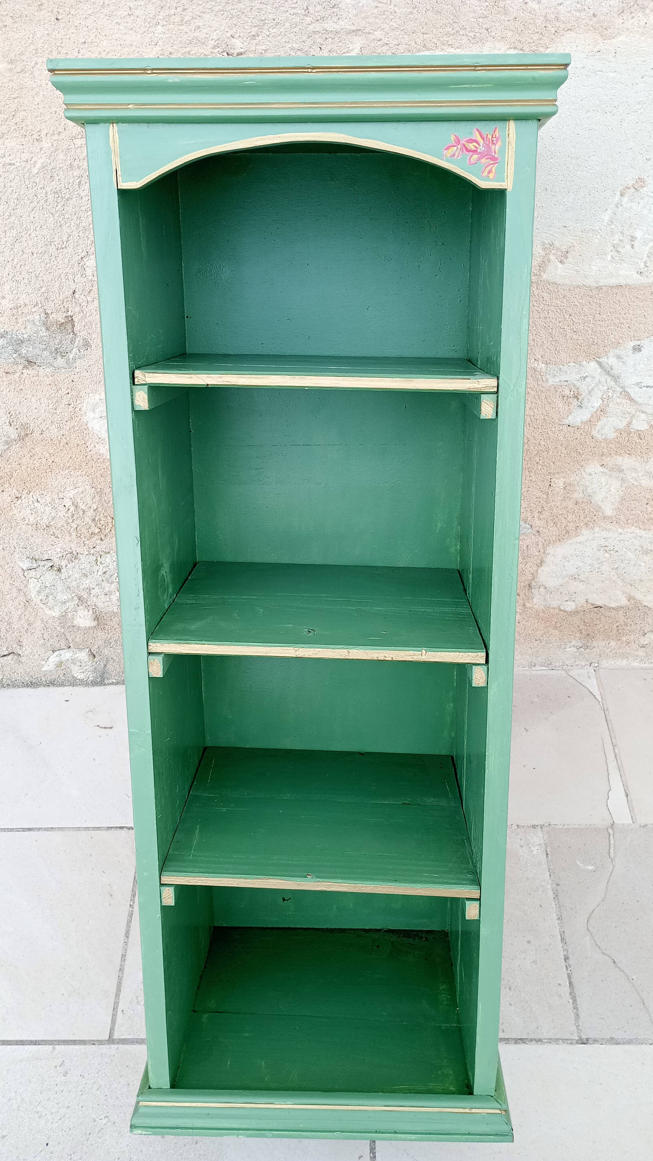 étagère peinte meuble de rangement