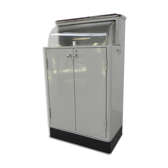 Metal dental cabinet with castors