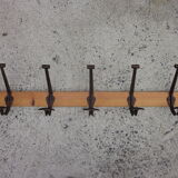 Door industrial coat a 5 hooks