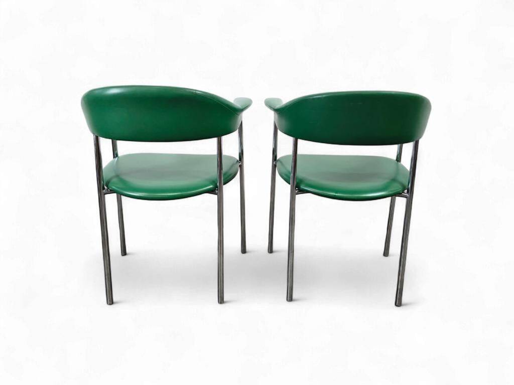 Set of 2 vintage green chairs / armchairs / lounge chairs