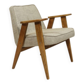 Fauteuil vintage en bois de chêne rustique naturel tissu à chevrons design moderne par Chierovsky