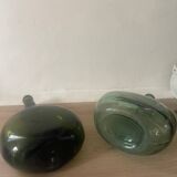 Two demijohns 2 and 3l.
