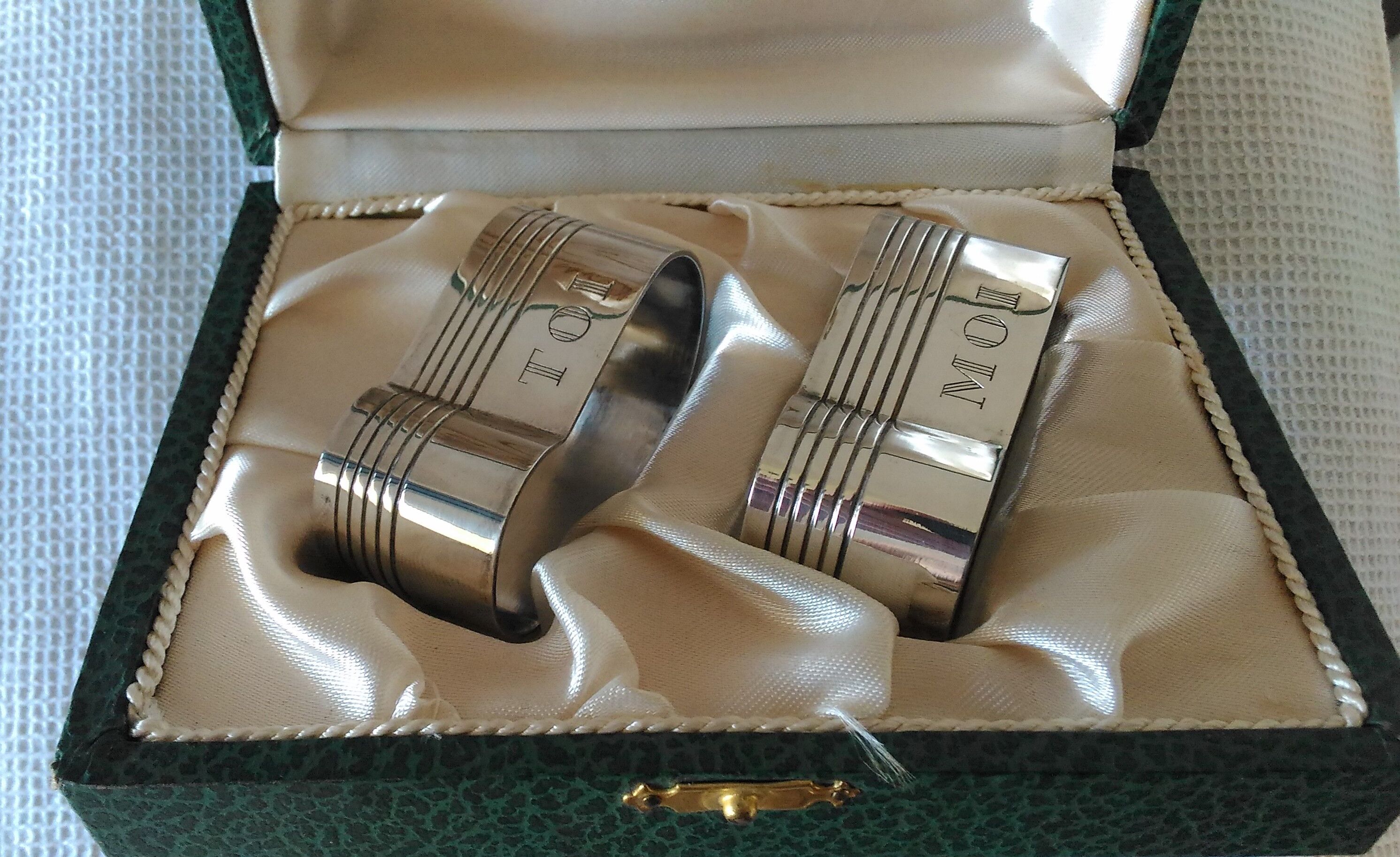 Duo of silver metal towel rings Art Deco style