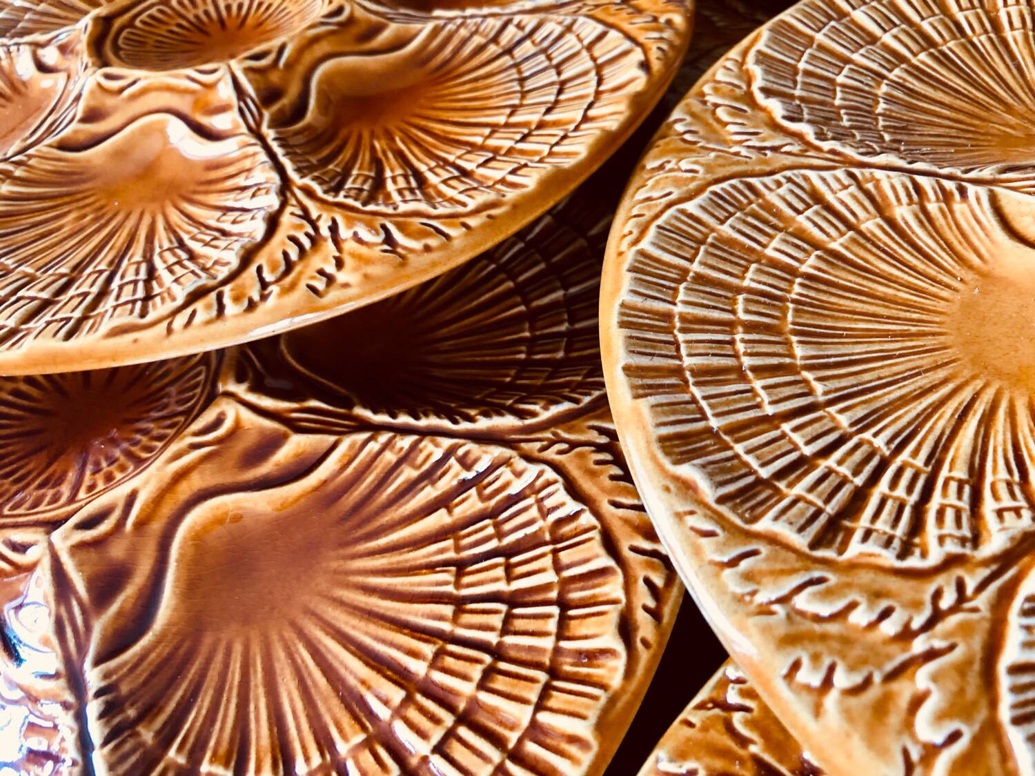 Italian oyster plates