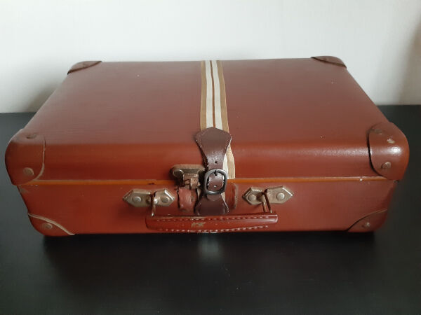 Vintage valise