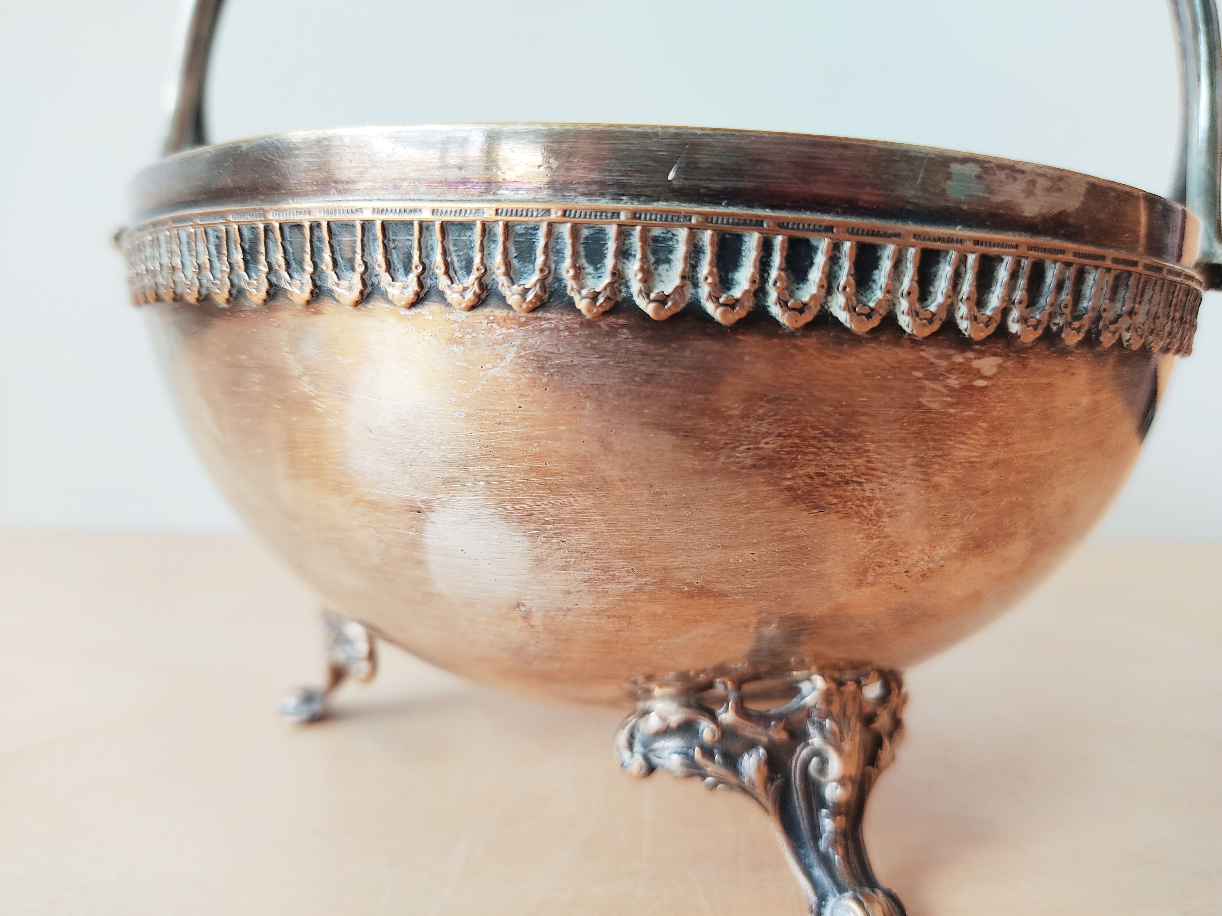 Silver metal yeard pocket vacuum