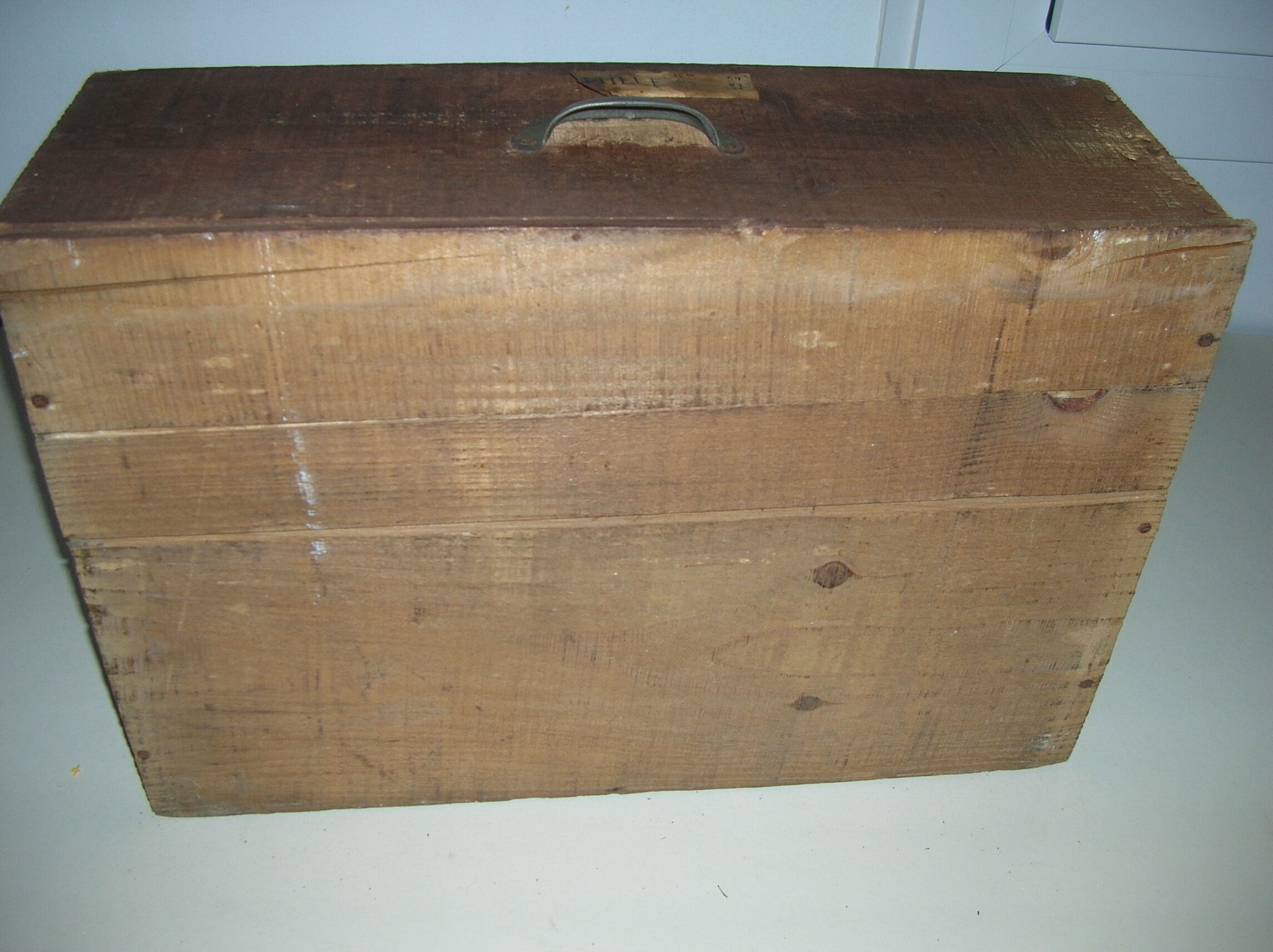 Old wooden Nesle case