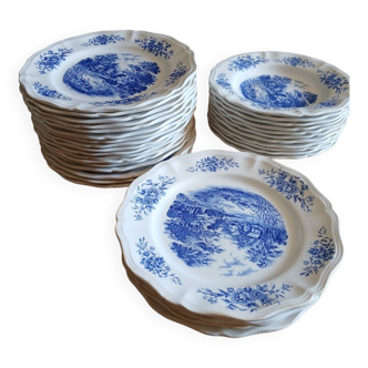 Set of 37 Sarreguemines plates
