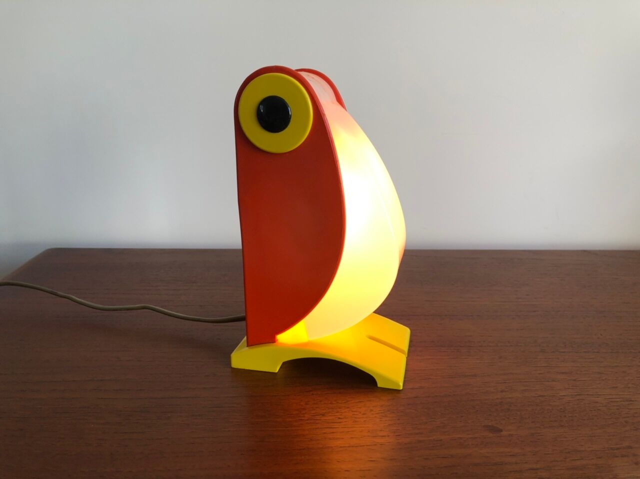 Toucan lamp by Ferrari