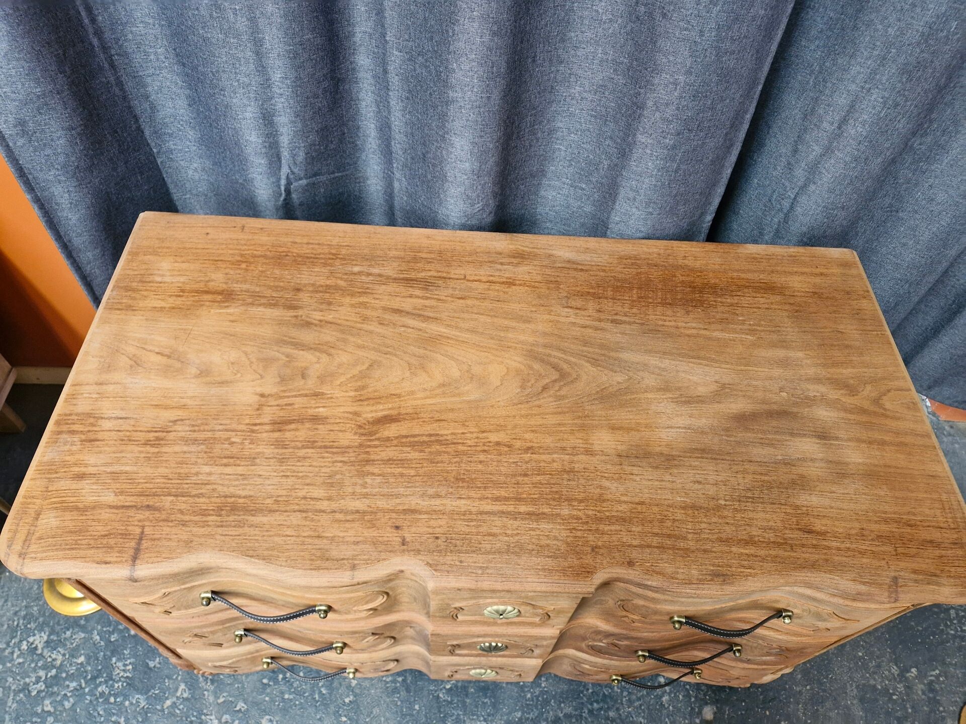 Wooden commode Aerogommer