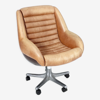 Chaise pivotante en cuir « Epoca » de Marco Zanuso produite par Arflex, Italie