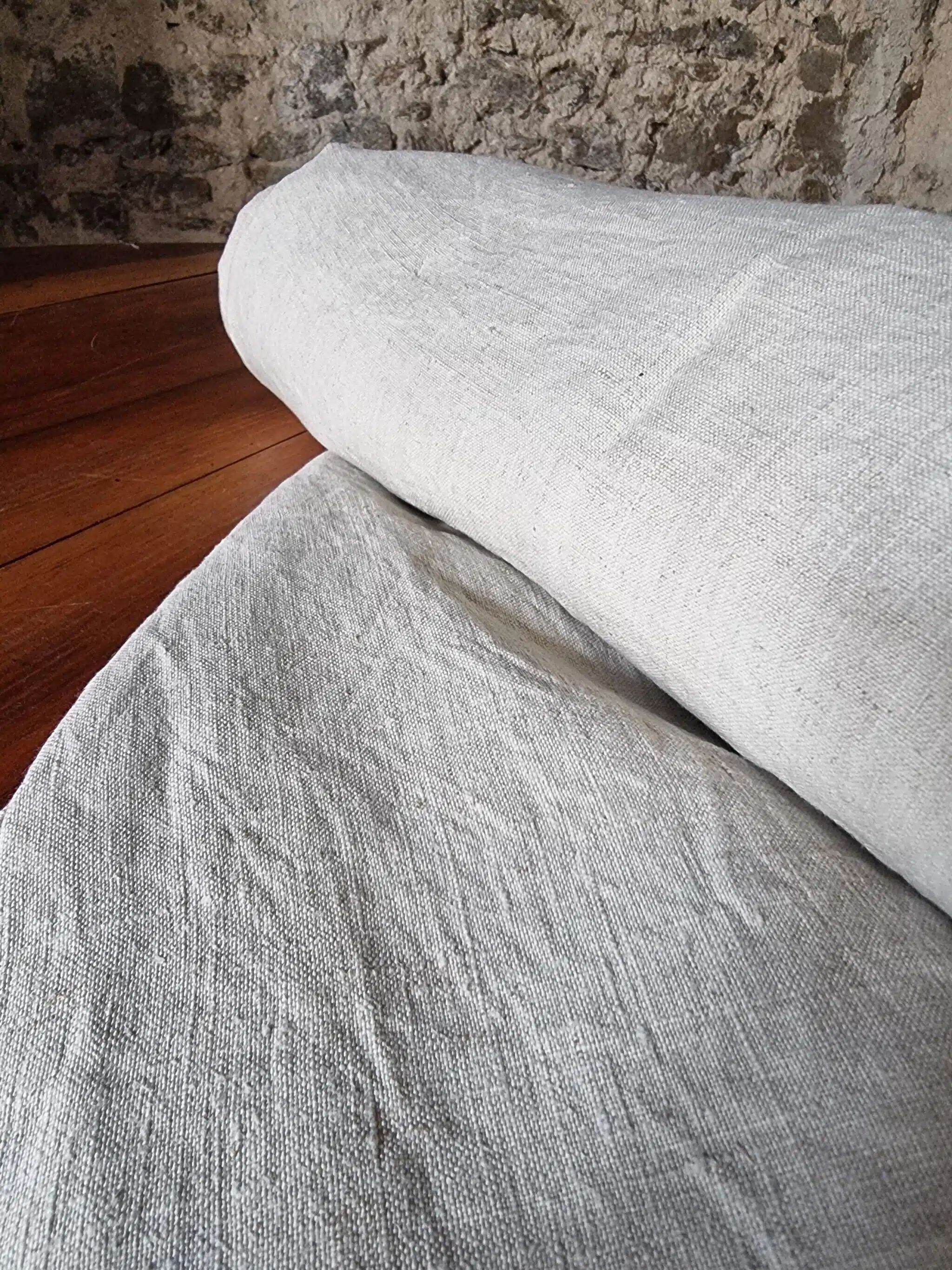 Antique French hand-woven sheet – Natural linen, early 20th century, 210 × 280 cm, 2 kg