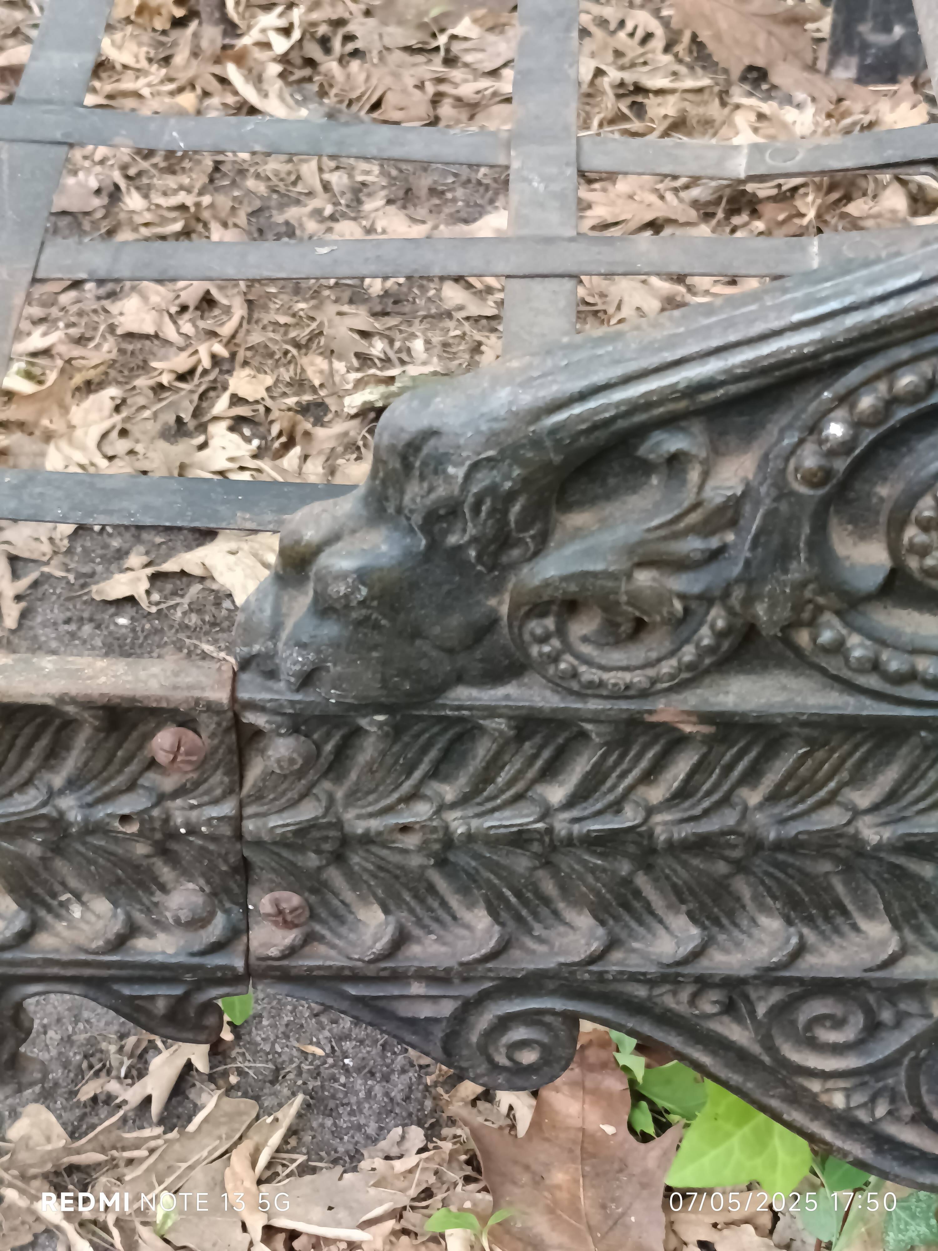 Bench, cast iron daybed, late 19th - early 20th century