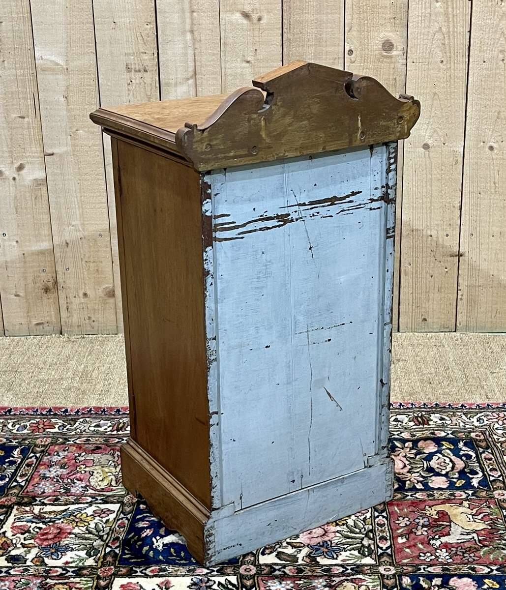 English bedside table in blond mahogany early 20th century - L=45.5cm H=85cm D=37.5cm