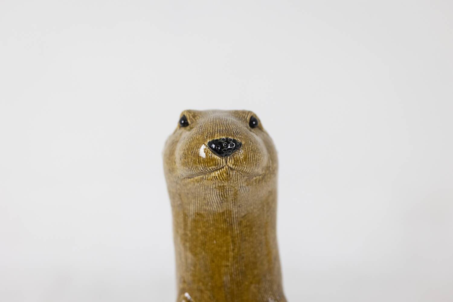 Valérie Courtet, Otter in chamotte and enameled stoneware. Contemporary work