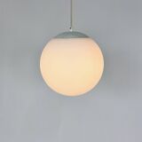 Lampe boule suspendue vintage en verre par hala zeist, 1960s