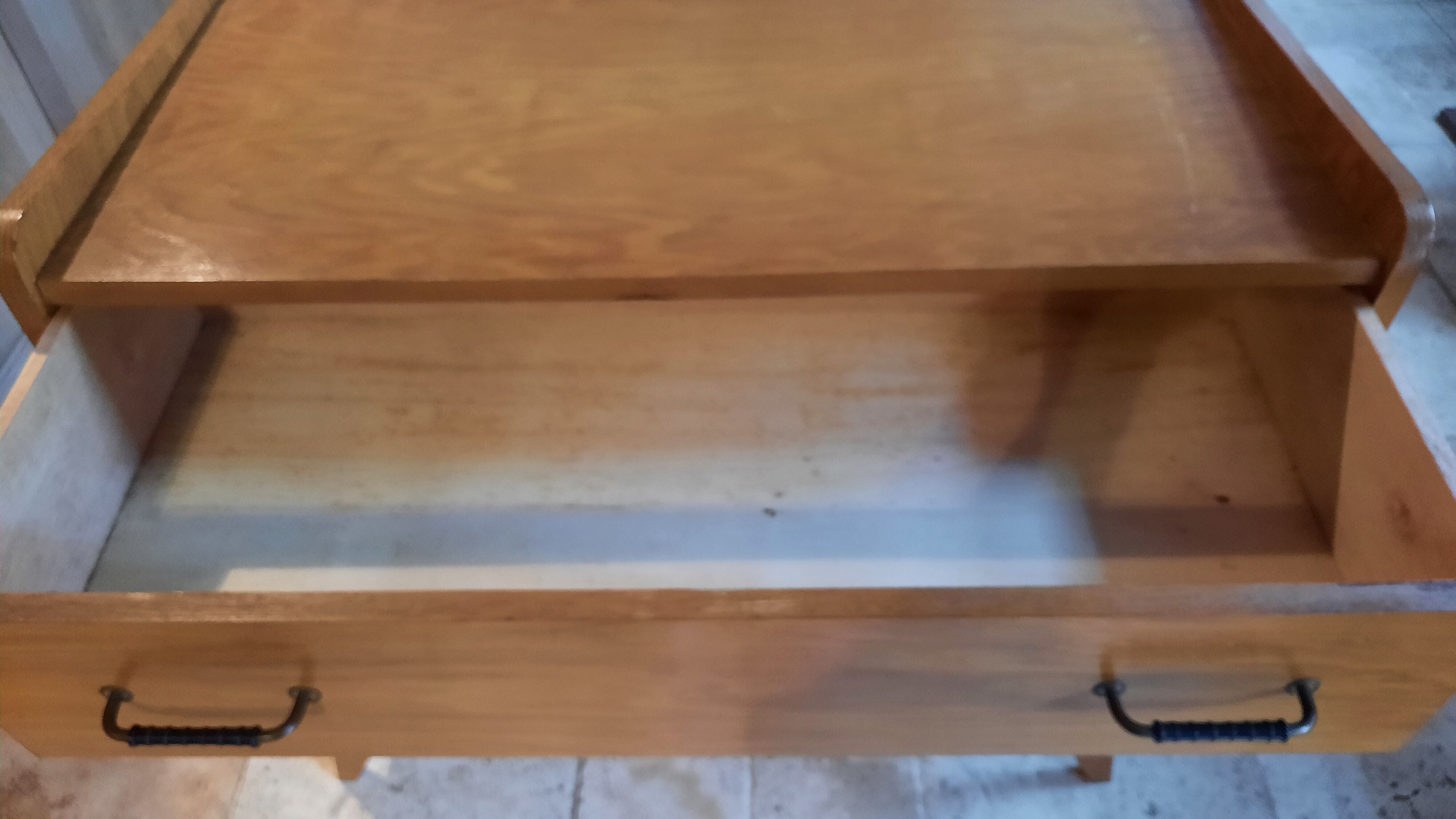 Compass foot dresser