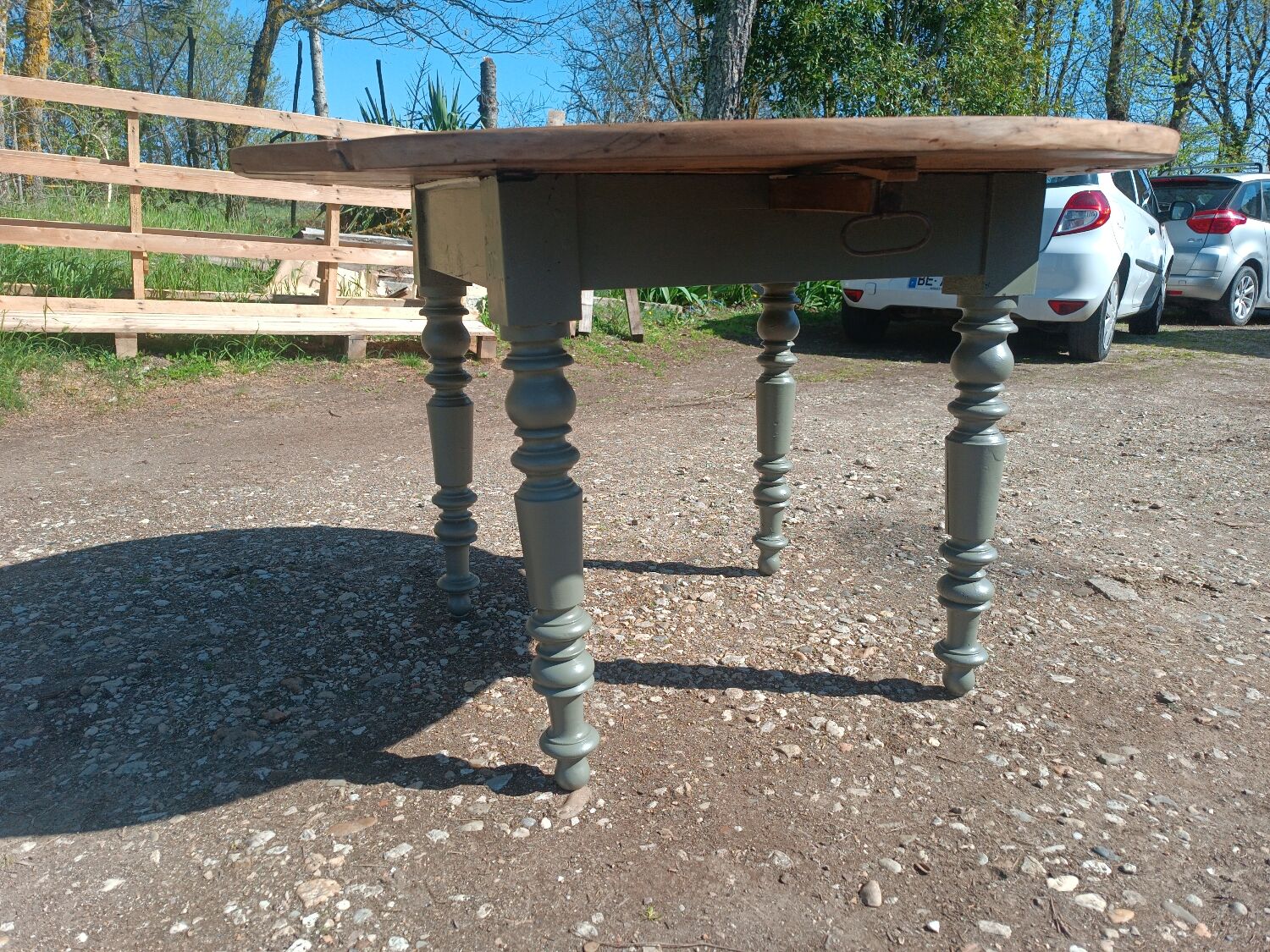 Round farmhouse table