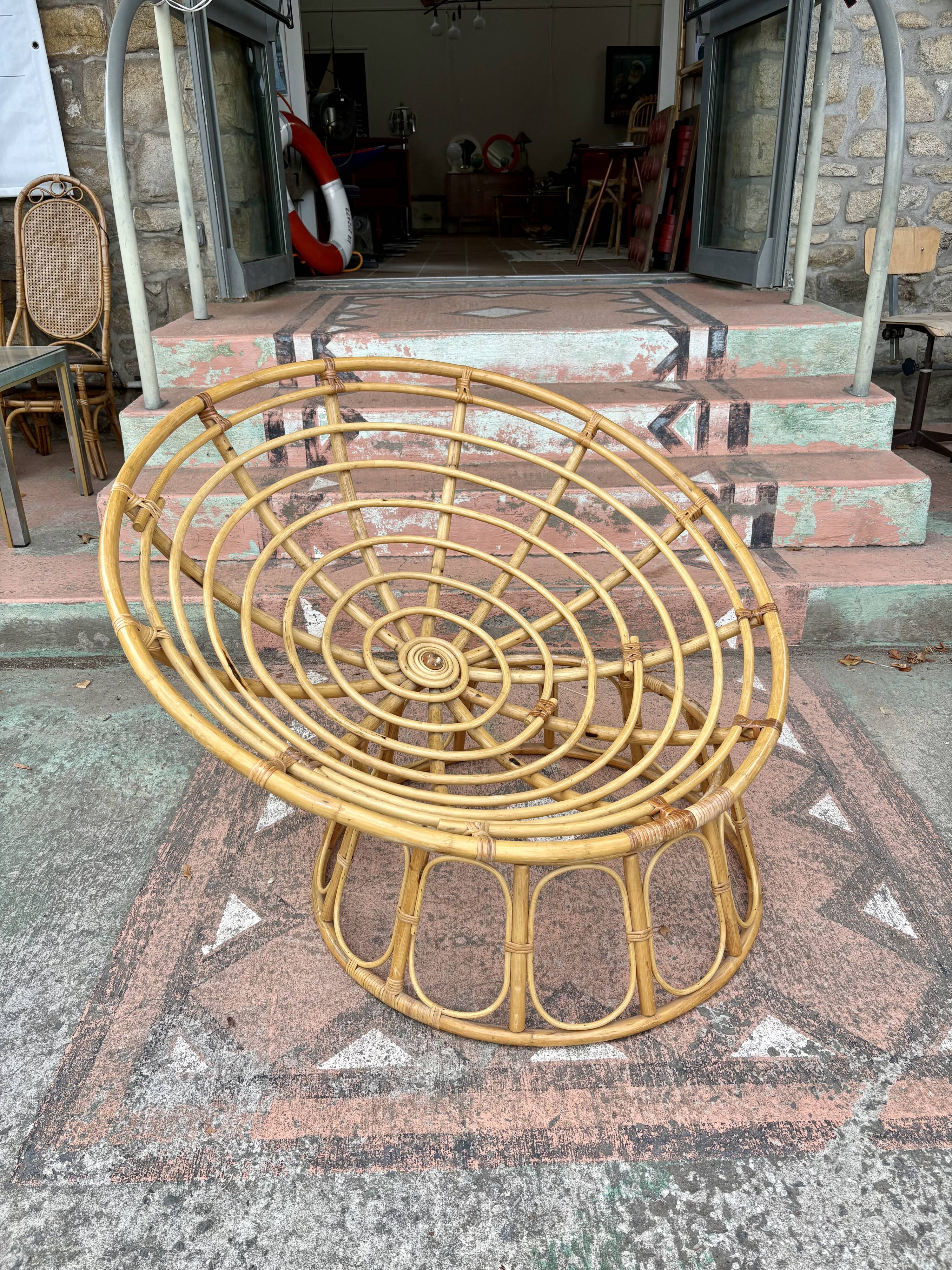 Loveuse/fauteuil en rotin vers 1950